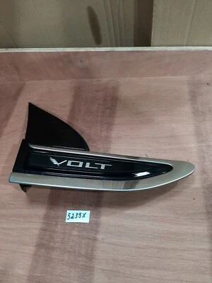 Chevrolet Volt 2013 emblema moldura derecha 20774121 Foto 1 de 4