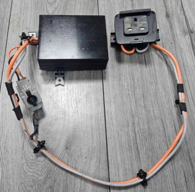 ✅ FORD C-MAX MK2 AC DC 12v INVERSOR DE POTENCIA ENCHUFE ENCHUFE AM5T-19G317-BD 2011-2015 Foto 1 de 4