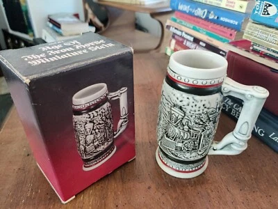 MINI TAZA DE PIEDRA CERÁMICA AVON VINTAGE "EDAD DEL CABALLO DE HIERRO" 1985 Brasil ¡¡con caja!!! Foto 1 de 4