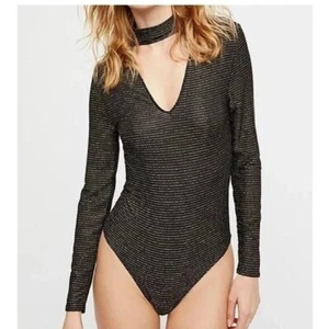 NEW FOR LOVE & LEMONS KNITZ CASSIE GOLD STRIPE BLACK BODYSUIT SIZE M - Picture 1 of 8