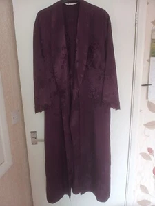 Ladies Dressing Gown Size 12-14 BHS Dark Purple Floral Design& Collar inside Tie - Picture 1 of 10