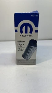 Mopar MO-744 Chrysler Dodge Jeep OEM Oil Filter Brand New 2011-13 3.6 V6 - Picture 1 of 8