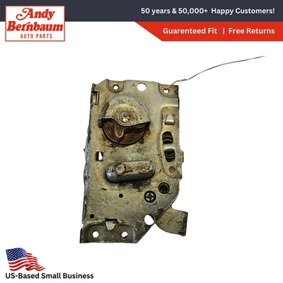 Chrysler DeSoto 1955 2 puertas techo rígido y convertible pestillo de puerta izquierda 1598519 nuevo de stock Foto 1 de 4