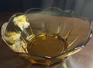 Amber BOWL with Scalloped Edge Vintage (8”x3”) Serving Bowl - Picture 1 of 6