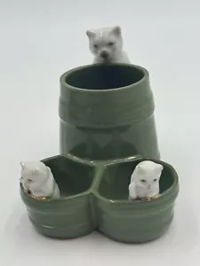 Japanese Ceramic Mom Cat And Her Kittens! Adorable Pristine Hand Painted Piece - Picture 1 of 8