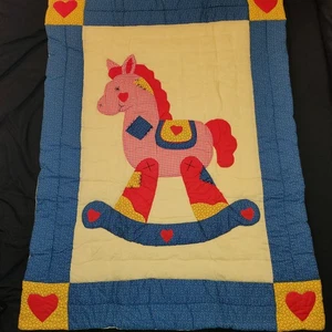 Handgefertigte Decke Babywiege Kinderzimmer Stuhl Abdeckung Schaukelpferd 55x40 EUC bunt - Bild 1 von 14