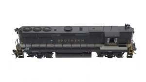 Athearn 94726 HO Scale Southern Railway GP40X Diesel Locomotive #7000 w/DCC EX - Picture 1 of 6