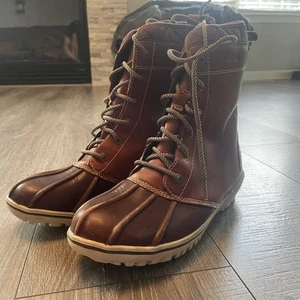 Women's LL Bean Bar Harbor Brown Leather Waterproof Duck Boots U.S. 8 - Picture 1 of 6