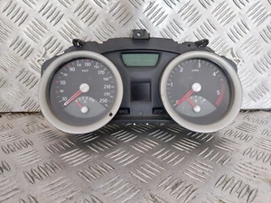 Bloc Compteur - RENAULT MEGANE II (2) 1.9L DCI 120CH 246.678 KMS Réf 8200399700 - Picture 1 of 5