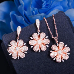 Elegante 585 Rotgold CZ Blume Ohrhänger Halskette Schmuckset für Damen - Bild 1 von 10
