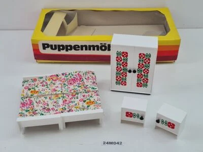 DDR Puppenstubemöbel Schlafzimmer Vero Kleinhartmannsdorf 70s rosa Decke #24M042 - Bild 1 von 4