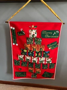 Handmade Hanging Holiday Advent Calendar with pockets - Picture 1 of 12