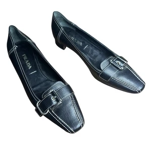 Prada Damen-Halbschuhe mit Schnalle 38 1/2 schwarz mit weißen Nähten gebraucht, in einwandfreiem Zustand - Bild 1 von 8