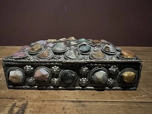 Cajas antiguas para joyas o baratijas con piedras de cabujón - Imagen 1 de 6