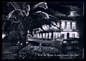 G cartolina FORTE DEI MARMI di notte CINEMA BAR LIDO - Picture 1 of 2