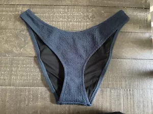 J Crew Textured curved waist cheeky bikini bottom Midnight Blue Size small NWT - Picture 1 of 5
