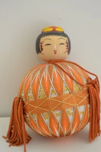 Vintage Japanese Tamari Balls Handcrafted Embroidery Thread Ornament. - Picture 1 of 2