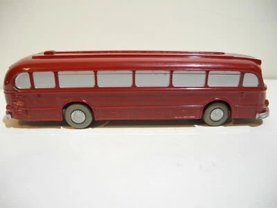 Autobús WIKING VINTAGE 1:87 MERCEDES-BENZ 06600 227/3A COMO NUEVO 1953-60 SOLO SIN VENTANAS Foto 1 de 4