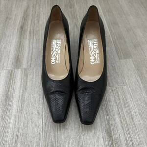 Vintage Salvatore Ferragamo Women’s Size 8.5 US calf lizard heel Black Leather - Picture 1 of 20