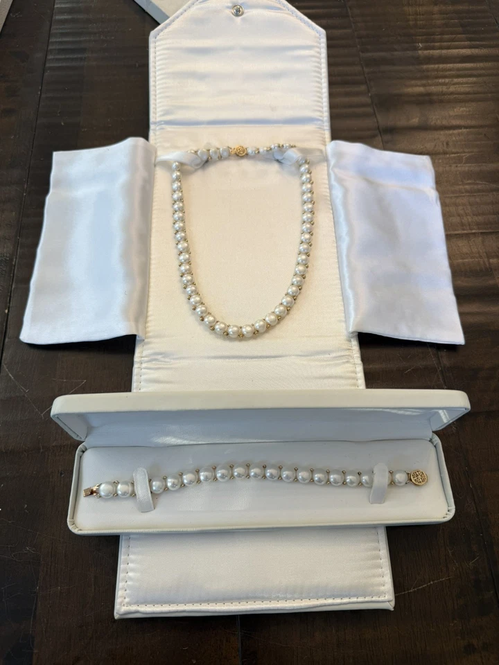 Pulseira de pérolas de ouro 14K fecho de 7 polegadas e colar conjunto de fecho de 17 polegadas com estojos - Imagem 1 de 4