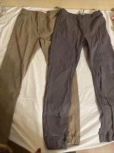 Levi's Youth Boy's Elastic Cuff Stretch Twill Jogger with Pockets 12-13 Lot Of 2 - Picture 1 of 6