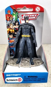 SCHLEICH Justice League Batman Figure Cake Topper 22501 DC Comics 4"Standing NEW - Picture 1 of 7
