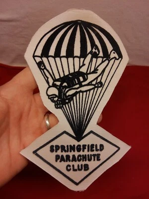 PARCHE CLUB DE PARACAÍDAS SPRINGFIELD DE COLECCIÓN FIELTRO KENTUCKY LG 7" SIN USAR  Foto 1 de 3