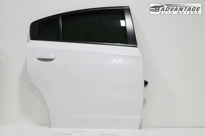 Dodge Charger 2016-2018 puerta trasera derecha panel carcasa nudillo blanco OEM Foto 1 de 4
