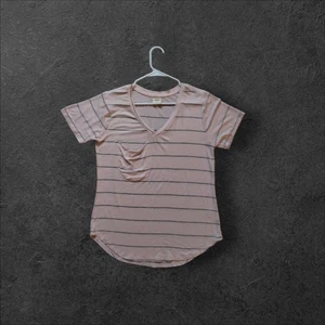 Mote Damen Kurzarm Brusttasche V-Ausschnitt Shirt Rosa/Grau Streifen Größe M - Bild 1 von 7
