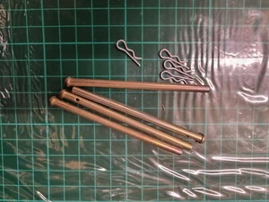 Ford Capri Granada Brake Pad Pins & R Clips - Picture 1 of 1
