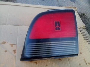 Luz trasera izquierda Oldsmobile Cutlas Supreme 1990 1991 - Imagen 1 de 2