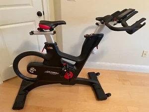 Life Fitness ICG - IC7 Indoor Cycle - Mint Condition - Picture 1 of 3
