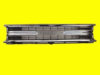 Grille Chrome Toyota Pickup 2WD New 1989-1995 TO1200135 Foto 1 de 2