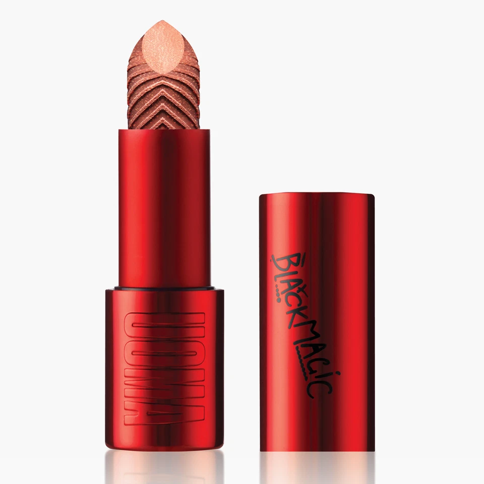 Lápiz labial UOMA Beauty Black Magic Hypnotic Impact High Shine 3,5 g elige el tono Foto 1 de 3