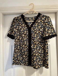 SHEIN Size Small Black Floral Blouse Top - Picture 1 of 5