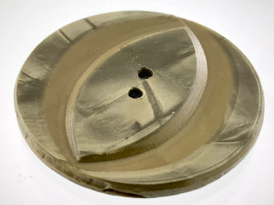 Vintage Carved Bakelite Green Color Size 1.5in Garment Button Pattern 965A - Image 1 of 4