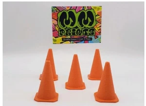 20x Orange RC Traffic Cones 1/10 RC Car Accessories (Set of 20) - Picture 1 of 3