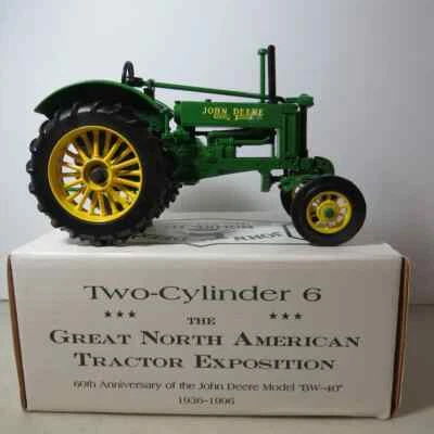 Ertl John Deere BW-40 Tractor 60th Anni 2 Cylinder Club  1/16 JD-5824-10TA-B - Image 1 of 4