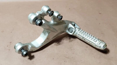 15-18 2017 BMW S1000RR K46 ESTRIBA DELANTERA IZQUIERDA CON SOPORTE Foto 1 de 4