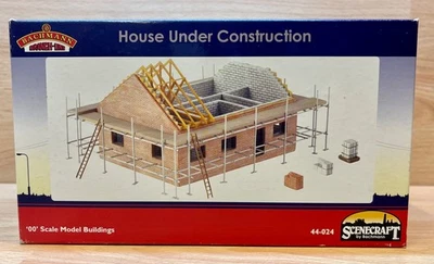 Bachmann Scenecraft 44-024 "House Under Construction" OO Gauge Resin Model Boxed - Image 1 of 4