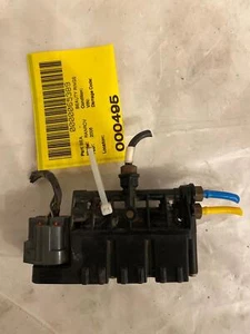 2006 RANGE ROVER 4.4L 8 Cylinder Air Suspension Control Solenoid Valve OEM - Picture 1 of 11
