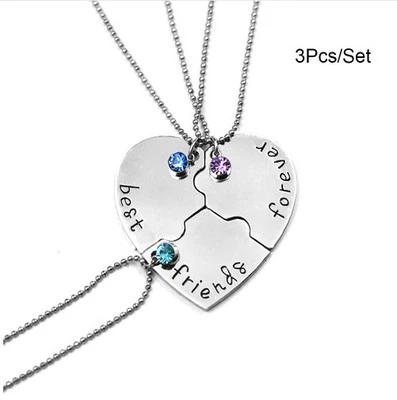 + IDEA REGALO COLLANA 3 PEZZI PUZZLE CUORE SPEZZATO BEST FRIEND AMORE AMICIZIA - Immagine 1 di 2
