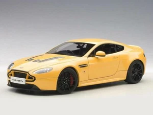 2015 ASTON MARTIN V12 VANTAGE S YELLOW TANG 1:18 by AUTOart 70252 NEW IN BOX - Picture 1 of 10