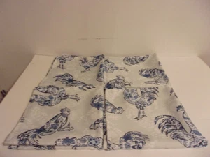 Set of 4  Rooster Hen  100%  Polyester 18" Dinner Napkins~ Cynthia Rowley - Picture 1 of 6