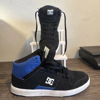 DC Shoes Cure Informal Prendas para el torso altas Zapatillas de skate Niños Zapato Talla 7, Negro/Azul Foto 1 de 4