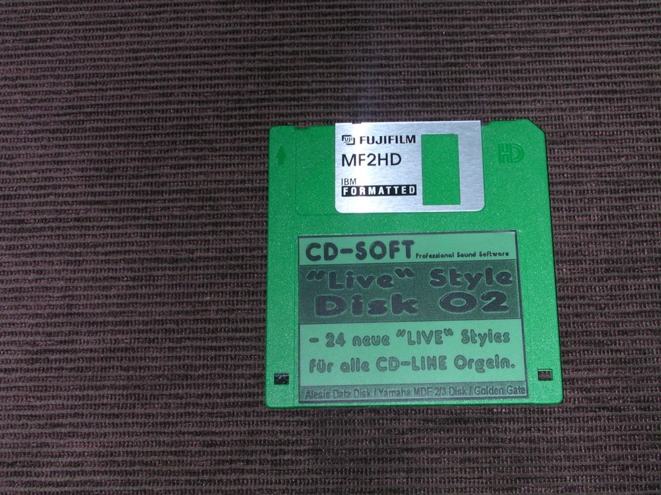 Wersi CD-Soft Golden Gate Live Style Disk Nummer 02 mit 24 neuen Rhythmen - Imagem 1 de 1