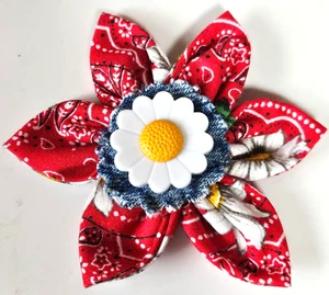 Broche flor tela hecho a mano - 3,5" - Imagen 1 de 2
