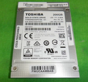 Toshiba 2.5" 200GB SSD SOLID STATE DRIVE @ Y - Picture 1 of 1