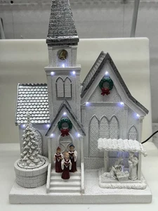Iglesia de resina LED #0106623 Christmas Village blanco brillo ¡Nueva! - Imagen 1 de 19