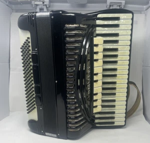 Titano Piano Accordion LMMH 41 120 - Picture 1 of 5
